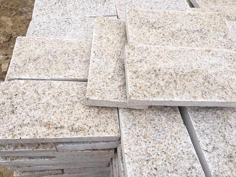 黄锈石蘑菇石 (7).jpg