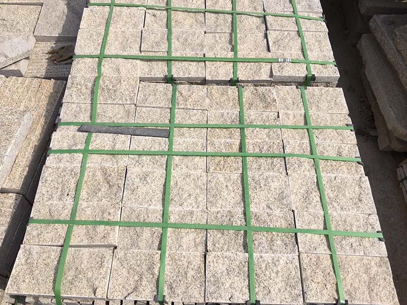 黄锈石蘑菇石 (1).jpg